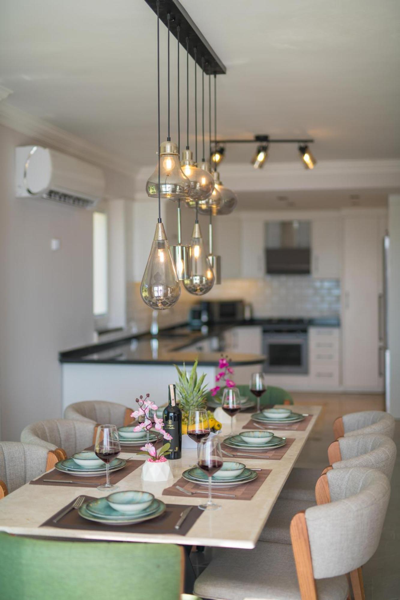 Beachfront White Villa With Private Swimming Pool คัลคัน ภายนอก รูปภาพ