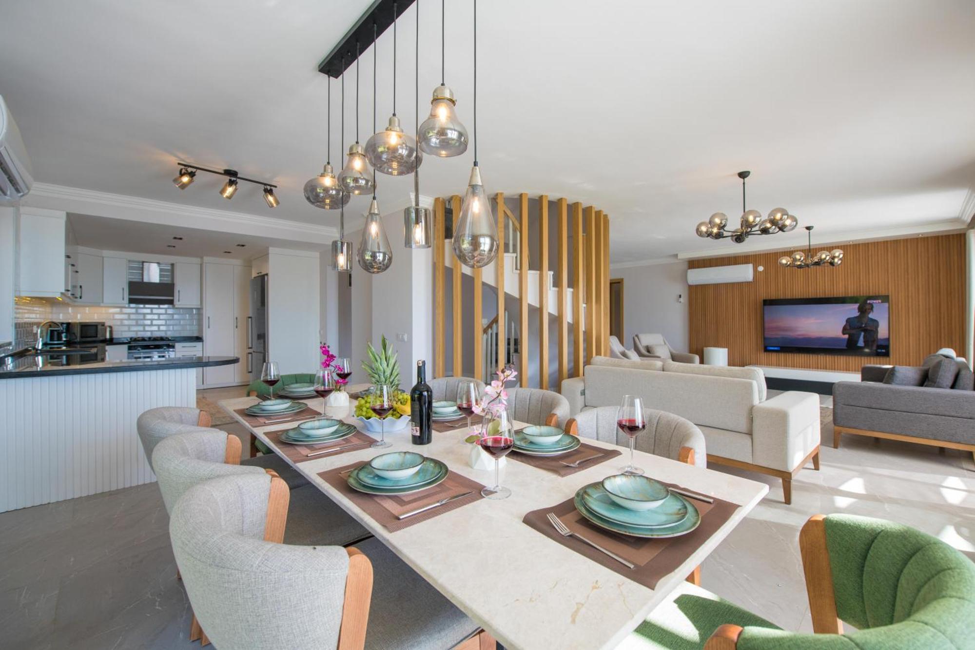Beachfront White Villa With Private Swimming Pool คัลคัน ภายนอก รูปภาพ